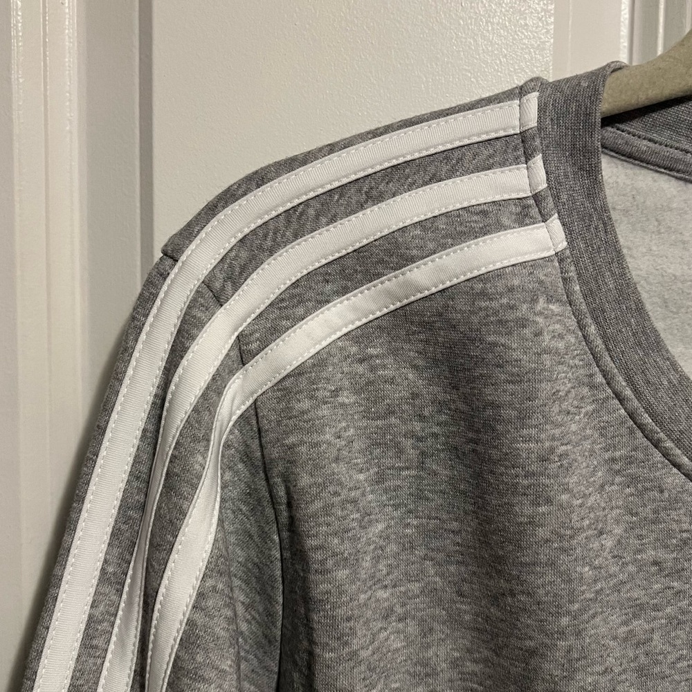 Adidas Women Multi Sport Sweatshirt - Picture 2 of 8
